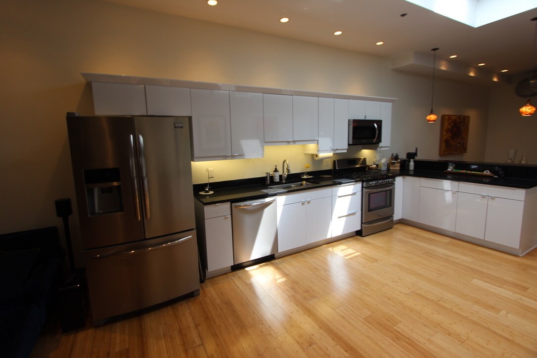 Kitchen - 139 7th St