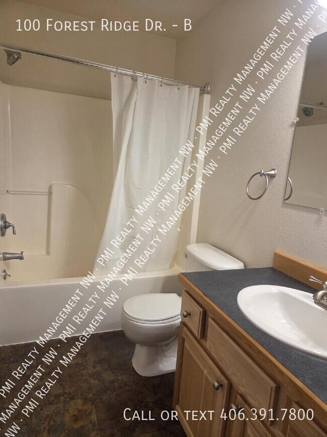 Building Photo - 100 Forest Ridge Dr