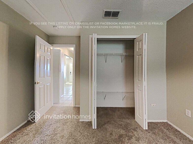 Building Photo - 5555 Starling Loop