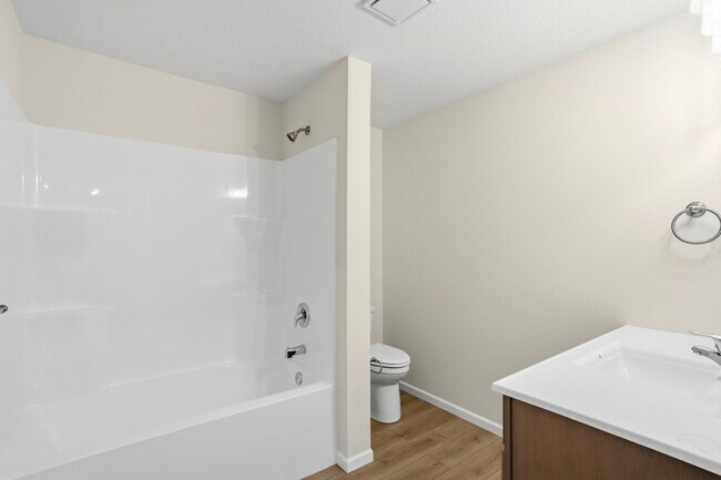 Building Photo - 5113-5115 Silver Mill Dr.