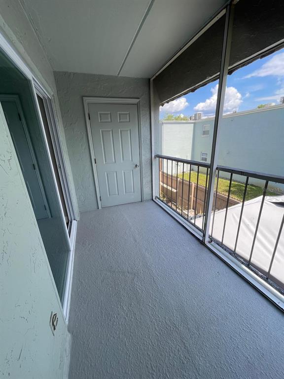 Building Photo - 2835 Somerset Park Dr
