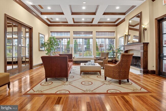 Building Photo - 12905 Centre Park Cir