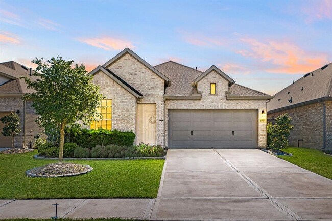 Primary Photo - 2715 Chestnut Oak Cir