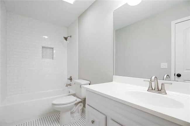 Building Photo - 334 Michael Dr