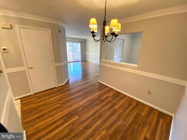 Building Photo - 13205 Cloppers Mill Dr