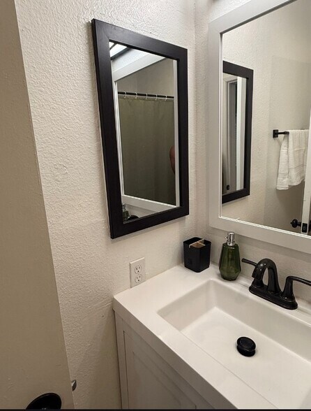 Building Photo - 2240 N Legion Dr