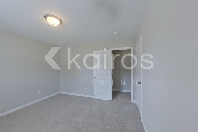 Building Photo - 5109 Cobalt Fls Bnd