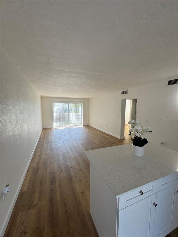 Building Photo - 9901 Aquarius Dr