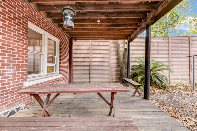 Building Photo - 1737 Branard St