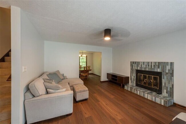 Building Photo - 3787 Etna Dr