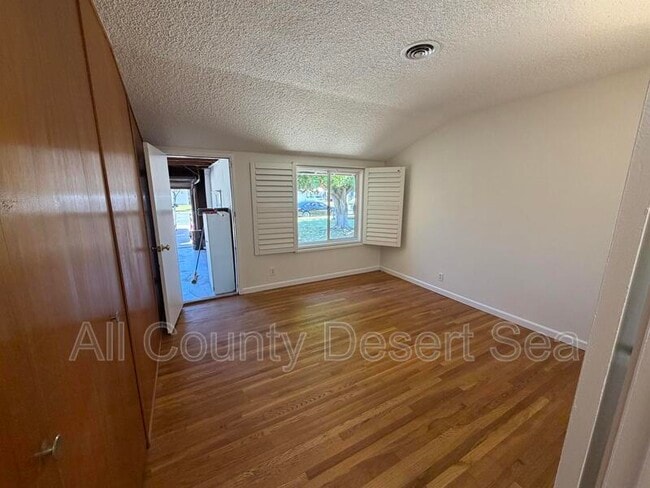 Building Photo - 10250 Masterson Rd