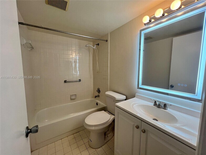 Building Photo - 850 SW 133rd Ter