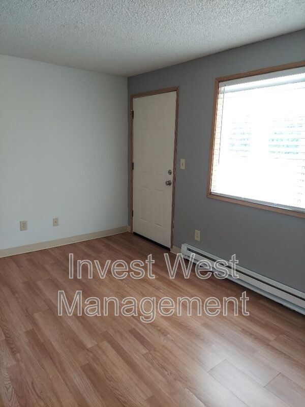 Building Photo - Oak Terrace Apartments