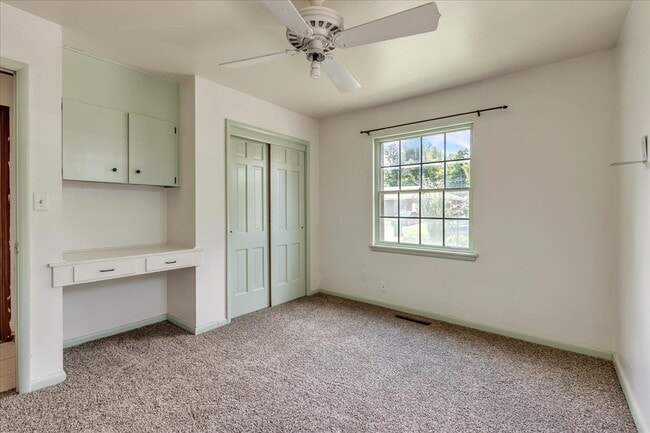 Building Photo - 2037 NW 47th St