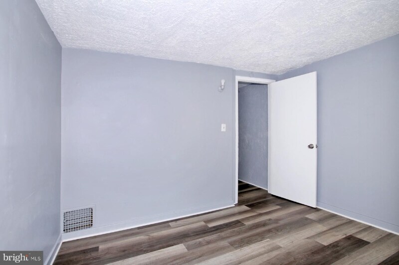 Building Photo - 418 Freeman St