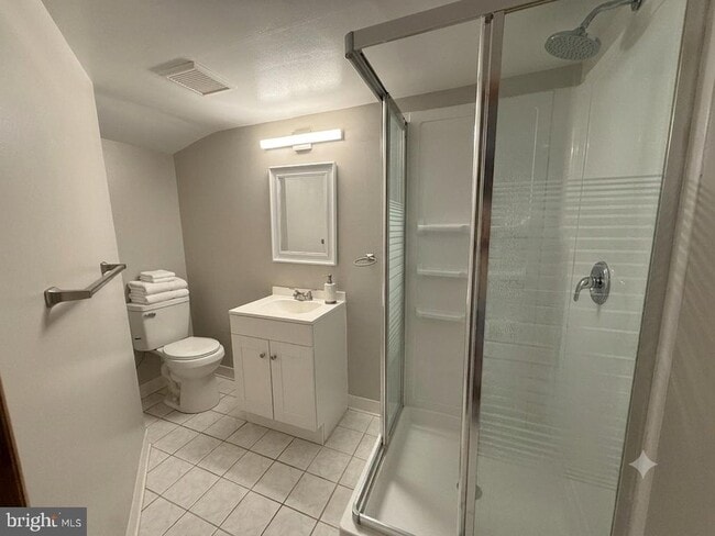 Building Photo - 9984 Shoshone Way