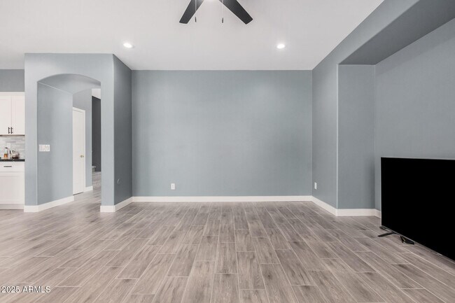 Building Photo - 22164 W Devin Dr