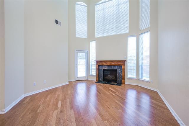 Building Photo - 5636 Country View Ln