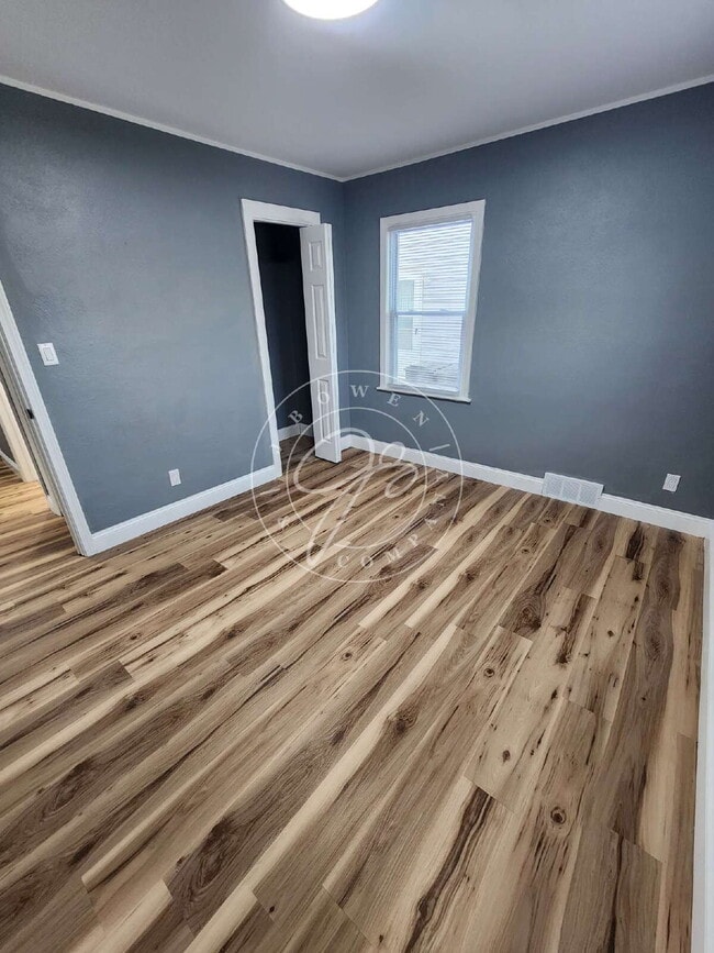 Building Photo - Charming 3-Bed Home with Finished Basement and large dormer!