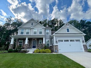 Building Photo - Spring Breeze Beauty! What a house!!!!!