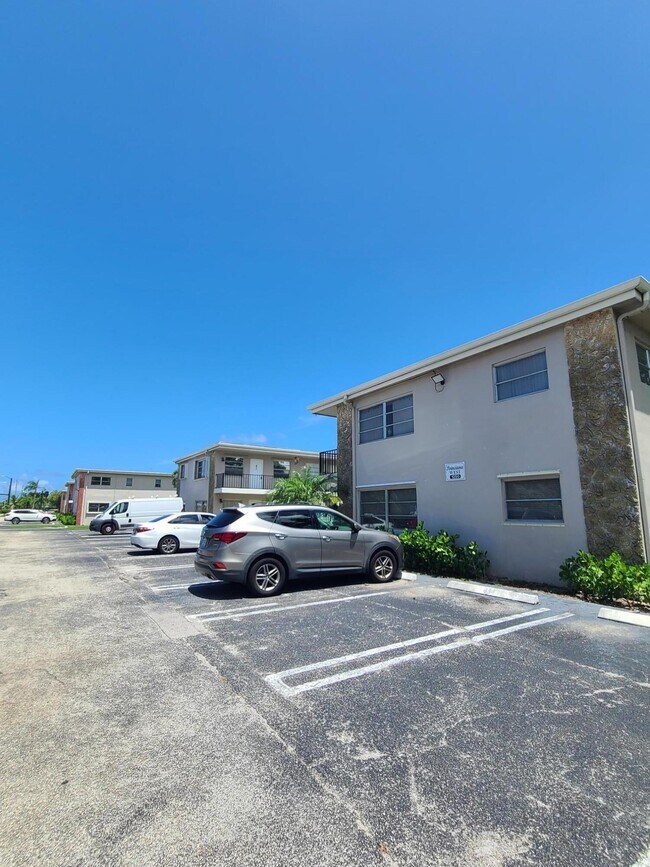 Building Photo - 1250 Old Boynton Road