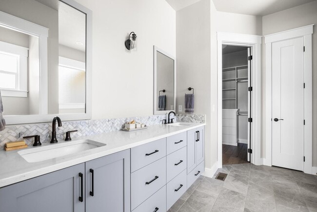 Building Photo - Furnished Luxury Rental in Dry Creek Ranch