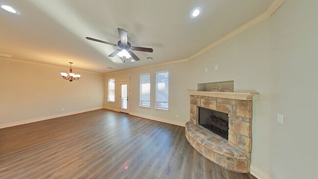 Building Photo - 905 SW 79th St