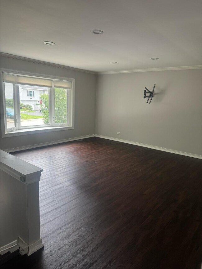 Building Photo - 980 Brush Hill Ln