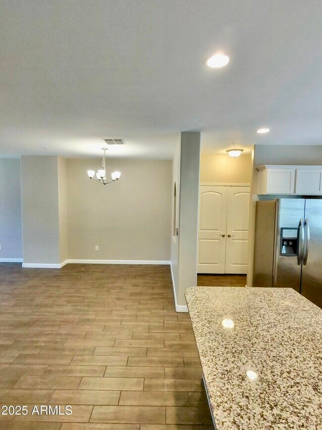 Building Photo - 240 W Juniper Ave