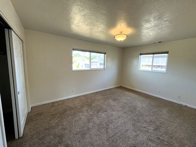 Building Photo - 2404-2406 7th [PRM: Henry] (2)