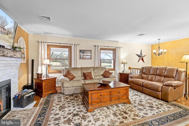 Building Photo - 1573 Garrisonville Rd