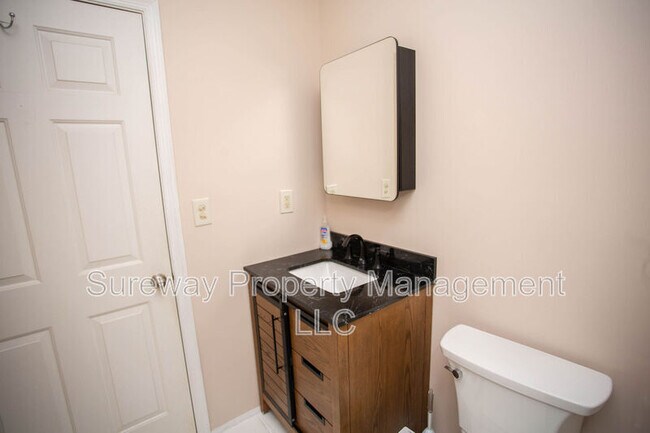 Building Photo - 4208 Aberdeen Ln