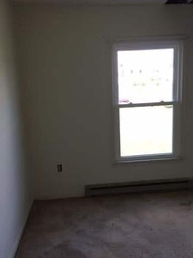 Building Photo - 3 bed 2 bath in Henrico! Yard, Central HVAC, laundry, great neighborhood!