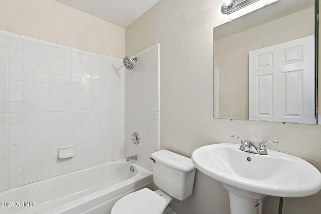 Building Photo - 16264 N 66th St