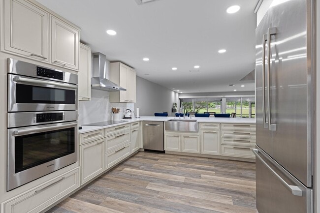 Building Photo - 2435 Presidential Way