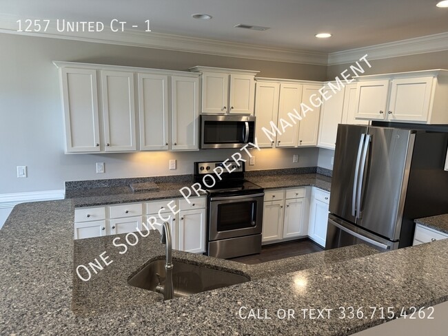 Building Photo - 1257 United Ct