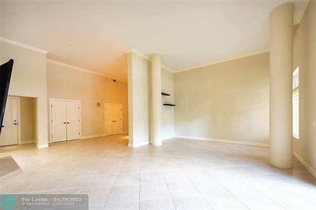 Building Photo - 16102 Emerald Estates Dr