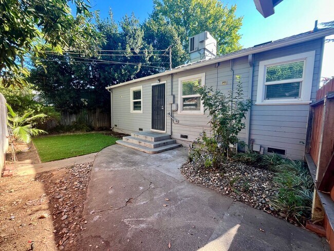 Building Photo - 3301 Rubicon Way
