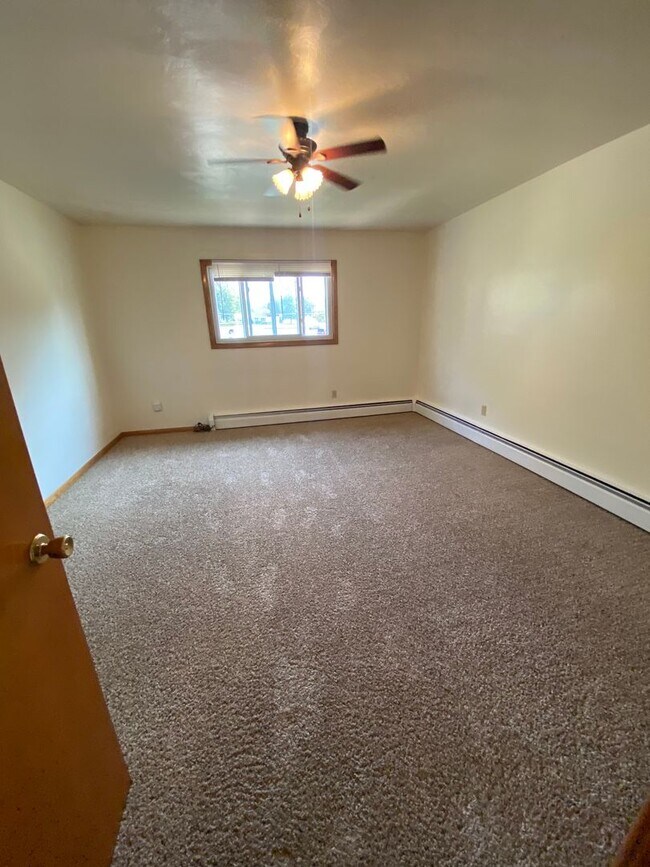 Building Photo - Five Roses-Ellsworth Bldg. #2