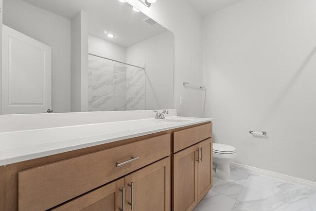 Building Photo - 132 Condesa St