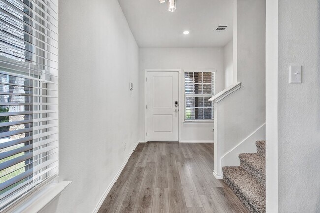 Building Photo - 3212 Perman Dr
