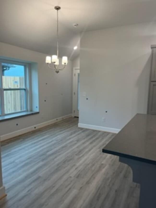 Building Photo - 1st Month Free!