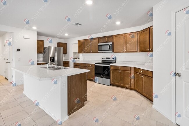 Building Photo - Fresh Price Drop + $500 Move-In Special — ...