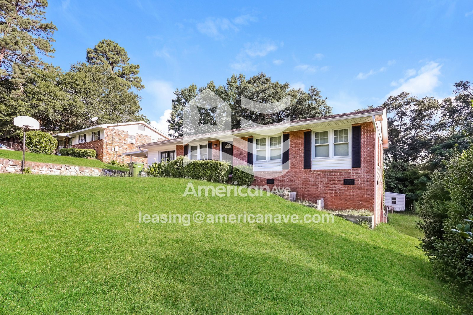 Building Photo - 5145 Burbank St