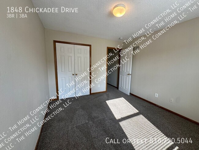 Building Photo - 1848 Chickadee Dr