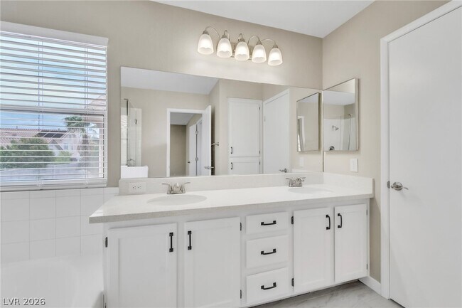 Building Photo - 2313 Tinsley Ct