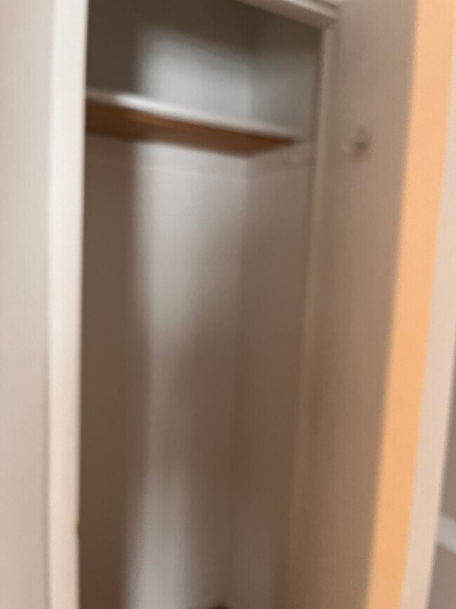 Building Photo - Spacious two bedroom in Altavista! Close t...