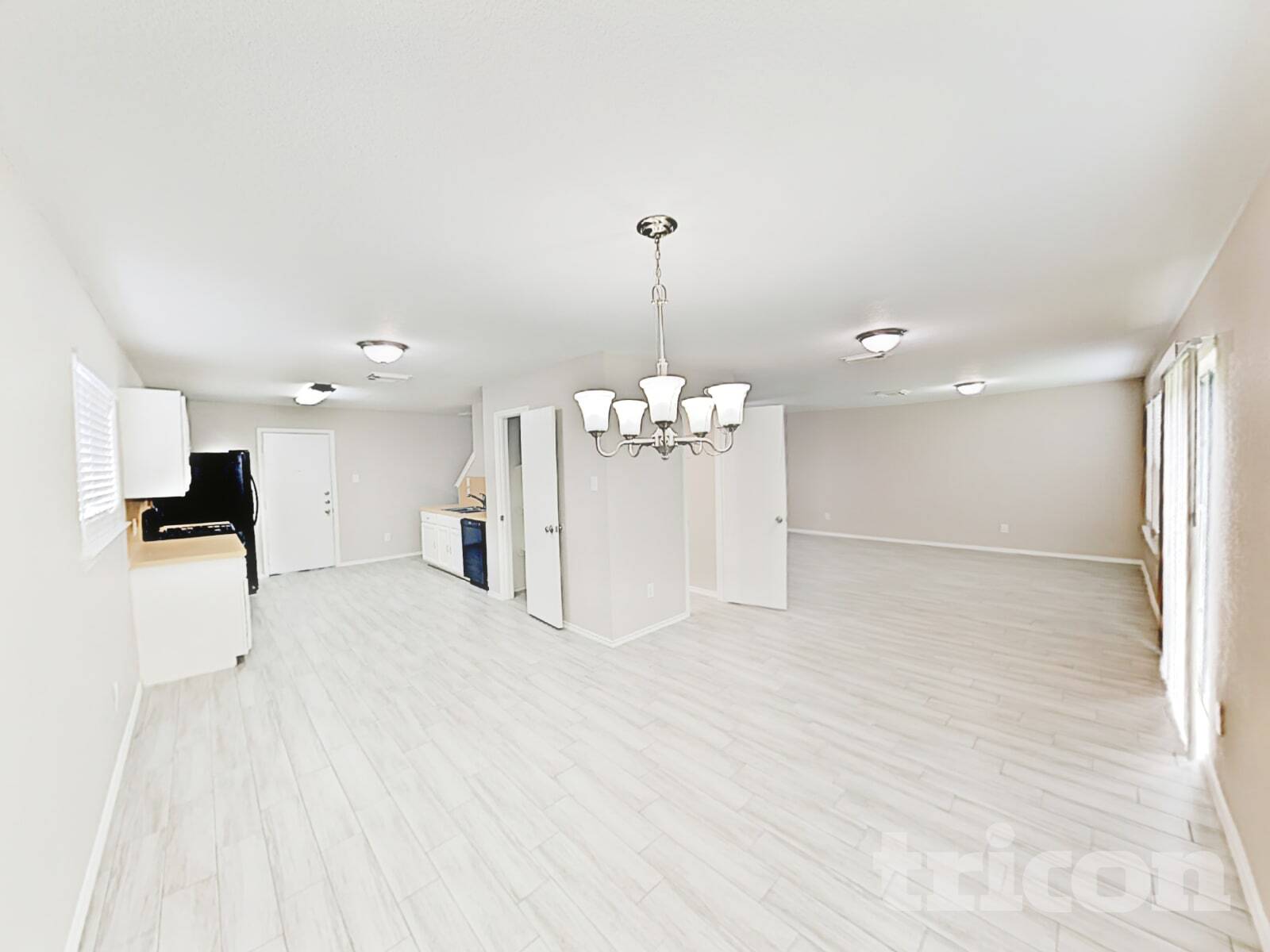 Building Photo - 12402 Grossmount Dr