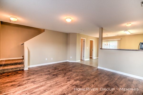 Building Photo - Updated Two-Story Brick Home in Memphis