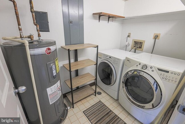 Building Photo - 2903 Fallstaff Rd